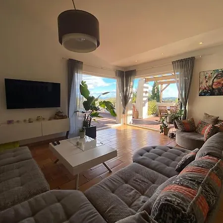 Holiday home Belle Villa, Piscine, Jacuzzi *
