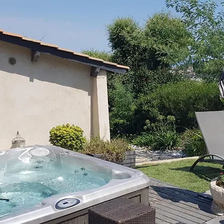 Familiale Avec Piscine Et Jacuzzi Privatifs Σπίτι διακοπών
