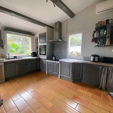 Belle Villa, Piscine, Jacuzzi Holiday home *